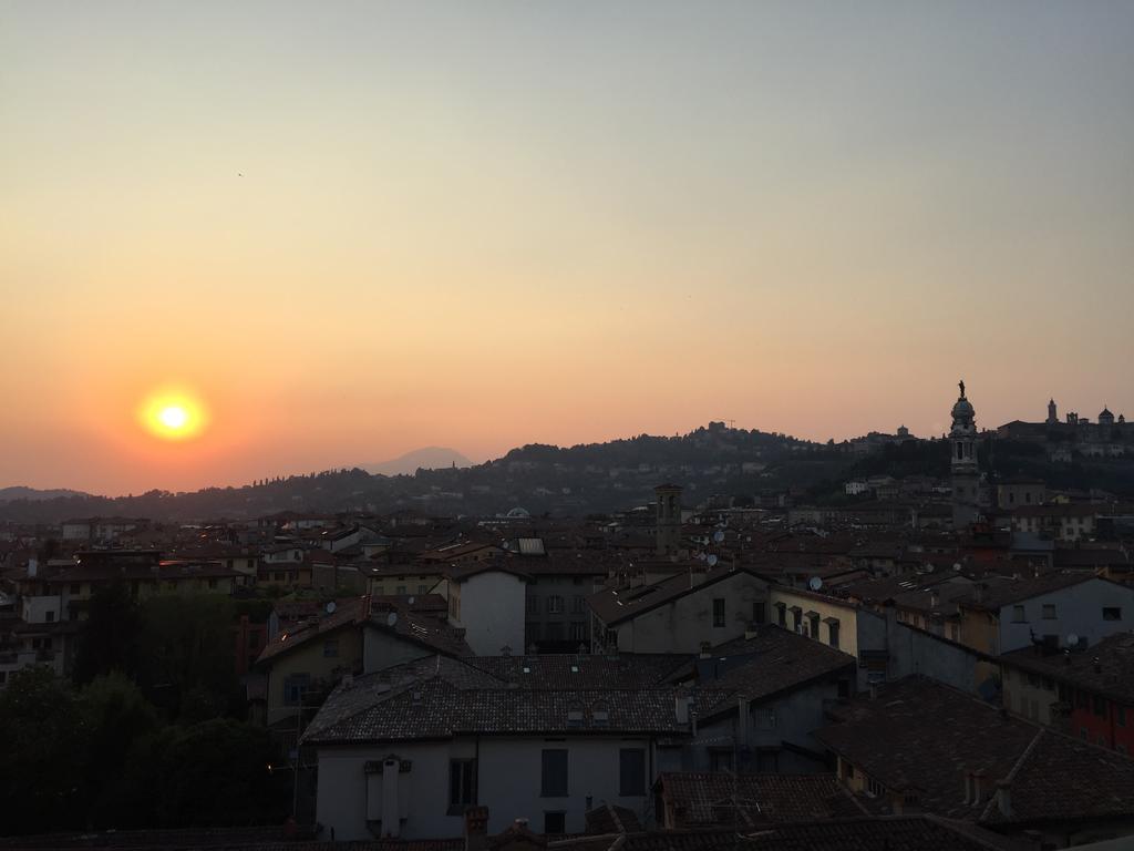Villa Casa Michelangelo Bergamo Esterno foto