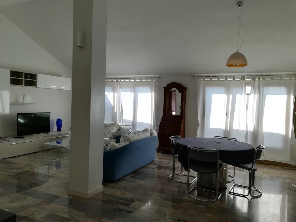 Villa Casa Michelangelo Bergamo Esterno foto
